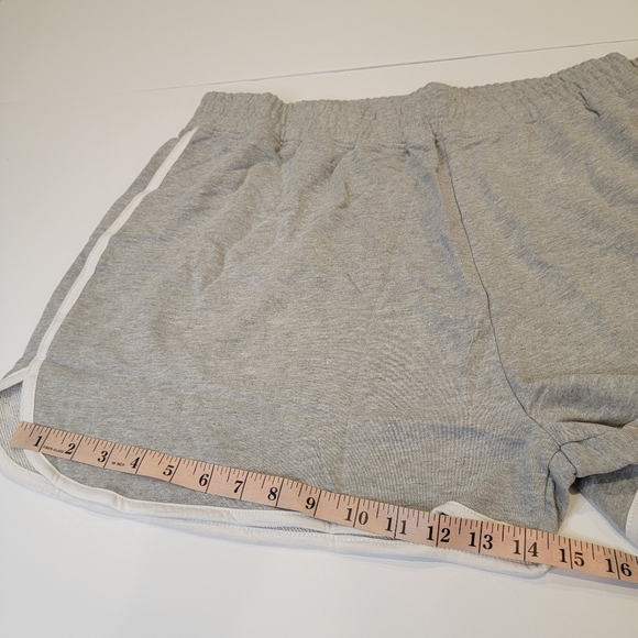 PSK COLLECTIVE Dolphin-Hem Shorts Curved Hem Varsity Plus Size 3X NWT! - Picture 7 of 14